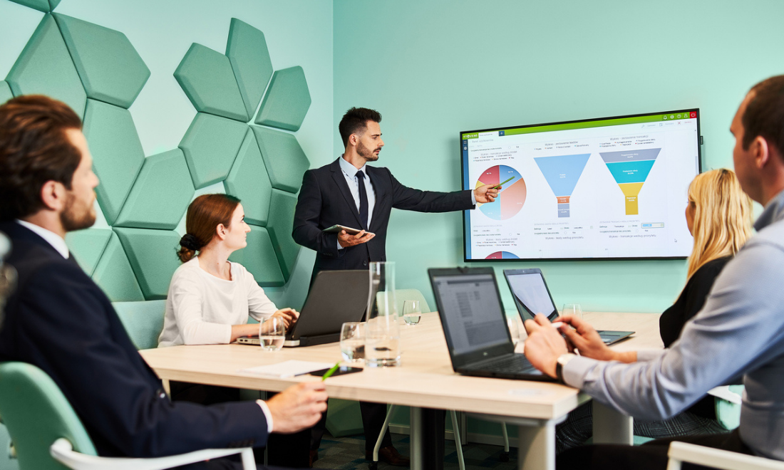 Analiza danych w biznesie i jej znaczenie w osiąganiu celów
